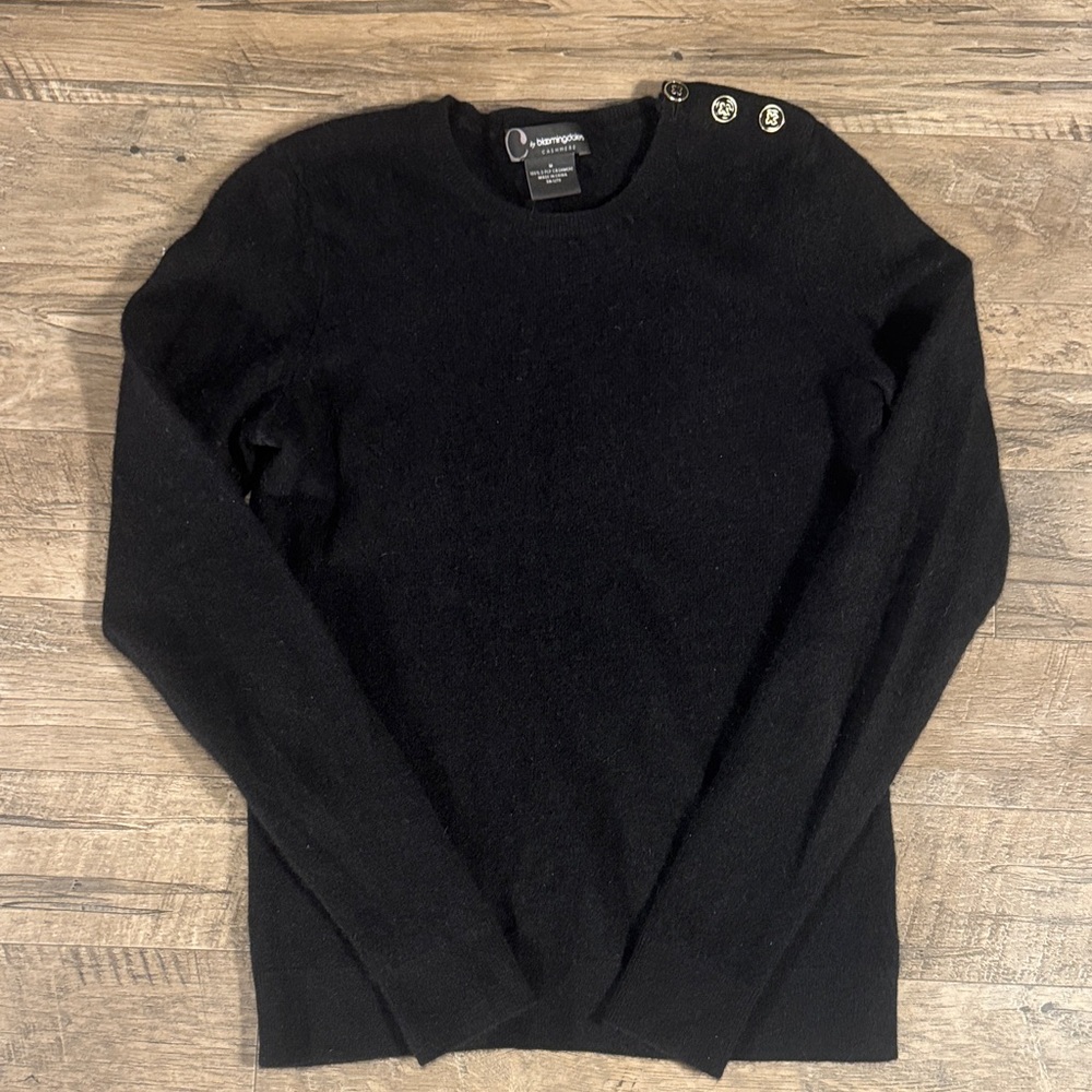 C by Bloomingdales 100% 2-Ply Cashmere Black Button-Shoulder Sweater - Size M